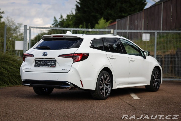 Toyota Corolla TS 1.8. Hybrid Style - zi 1800