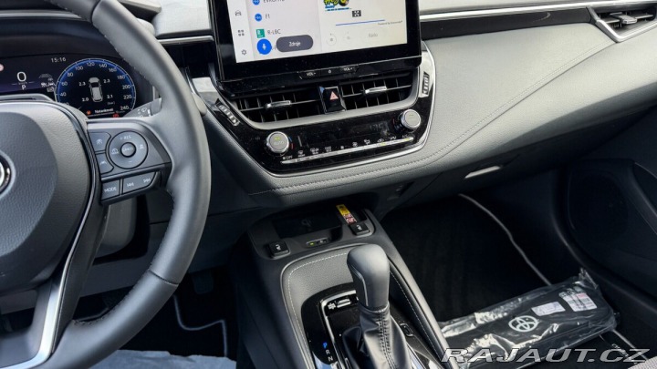 Toyota Corolla TS 1.8. Hybrid Style skla 1800