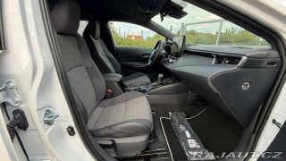 Toyota Corolla TS 1.8. Hybrid Style skla 1800