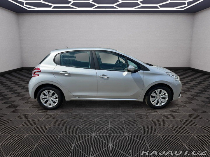 Peugeot 208 1.2i 60kw 2014