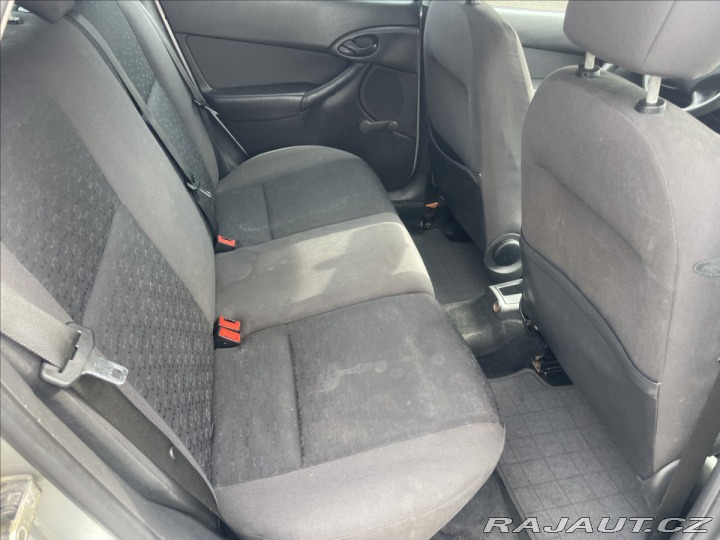 Ford Focus 1,8 TDDi 66kw Klima 2 sad 2002