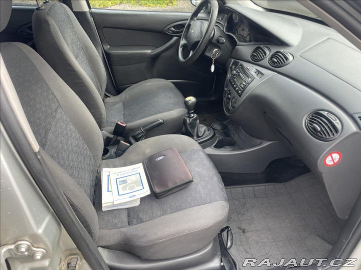 Ford Focus 1,8 TDDi 66kw Klima 2 sad 2002