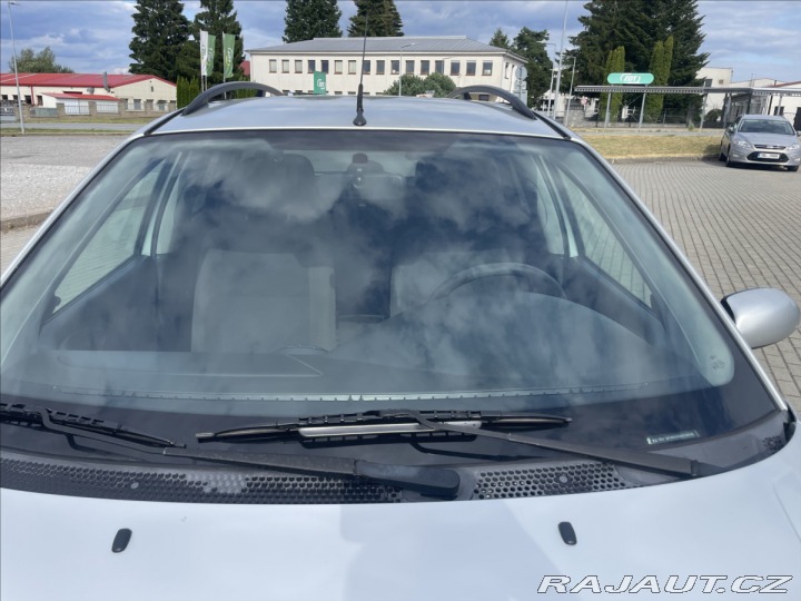 Ford Focus 1,8 TDDi 66kw Klima 2 sad 2002