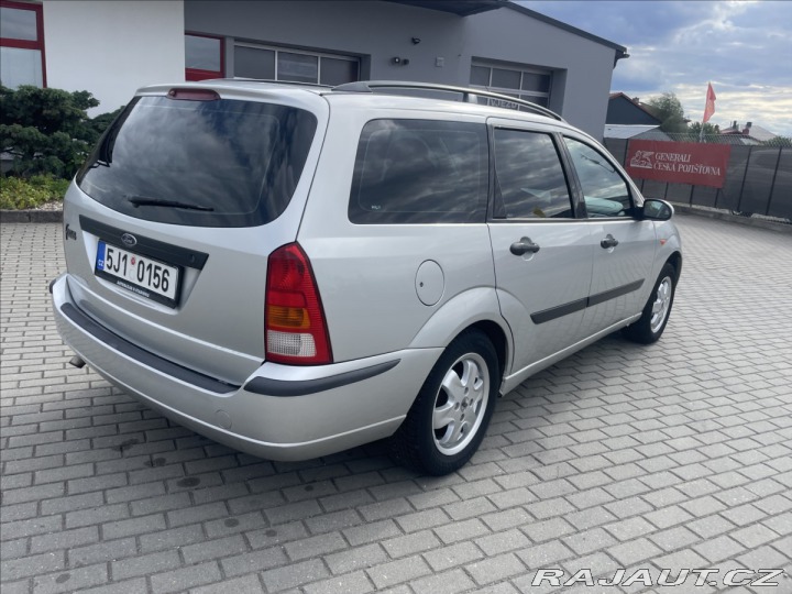 Ford Focus 1,8 TDDi 66kw Klima 2 sad 2002