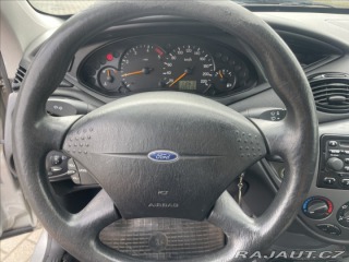 Ford Focus 1,8 TDDi 66kw Klima 2 sad 2002