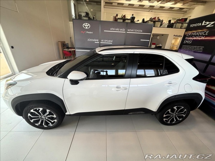 Toyota Yaris Cross 1,5 Style 130k 1800