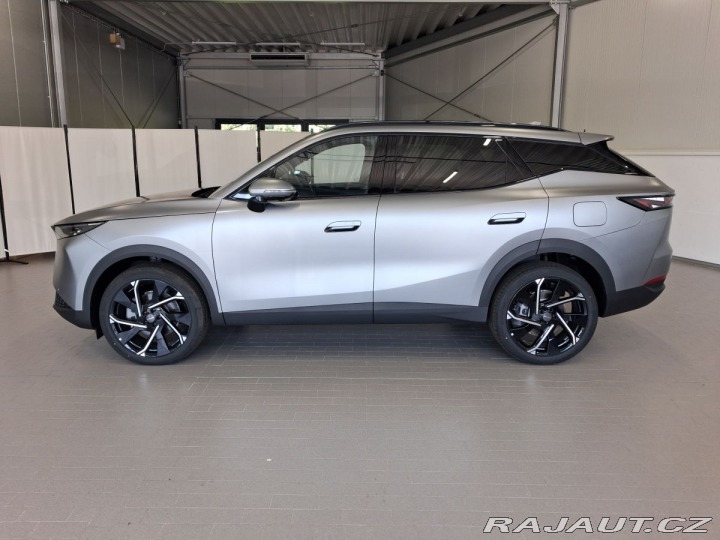 Omoda Ostatní modely 7 Luxury 1.5 tGDI PHEV 2026
