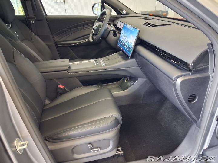 Omoda Ostatní modely 7 Luxury 1.5 tGDI PHEV 2026