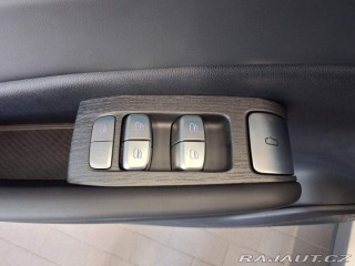 Omoda Ostatní modely 7 Luxury 1.5 tGDI PHEV 2026