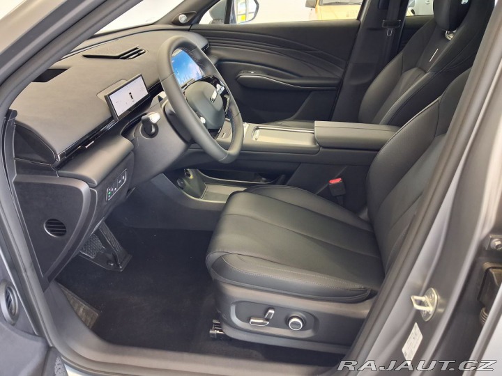 Omoda Ostatní modely 7 Luxury 1.5 tGDI PHEV 2026