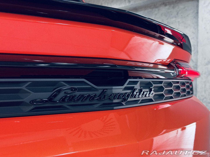Lamborghini Urus SE*NOVÉ*ARANCIO XANTO* 2026