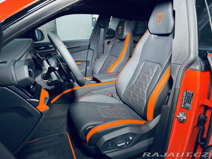 Lamborghini Urus SE*NOVÉ*ARANCIO XANTO* 2026