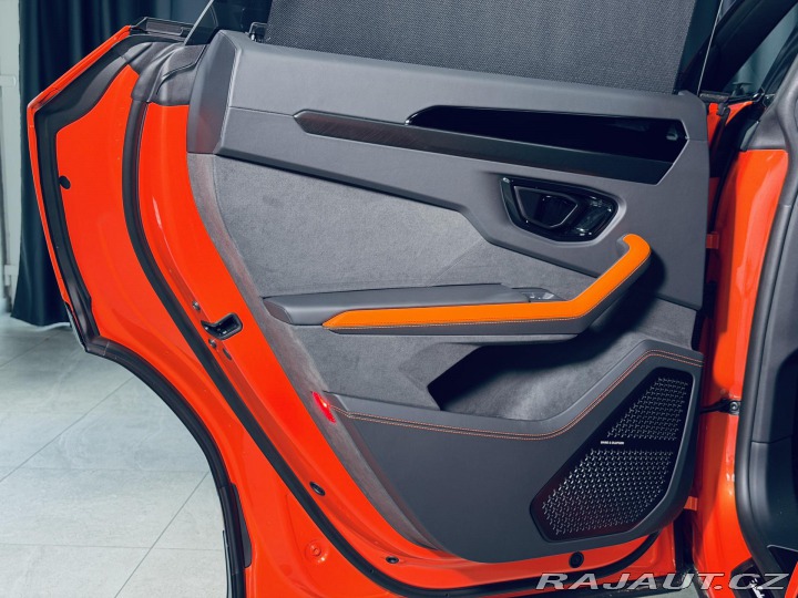 Lamborghini Urus SE*NOVÉ*ARANCIO XANTO* 2026