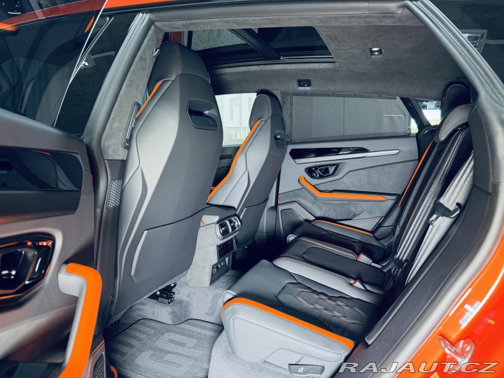 Lamborghini Urus SE*NOVÉ*ARANCIO XANTO* 2026