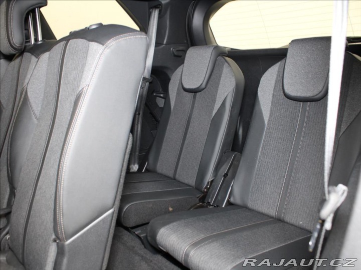 Peugeot 5008 2,0 HDi 130kW AT GT-line 2019