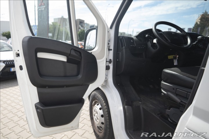 Peugeot Boxer 2,2 BlueHDI 1. MAJITEL ČR 2021
