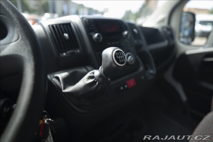 Peugeot Boxer 2,2 BlueHDI 1. MAJITEL ČR 2021