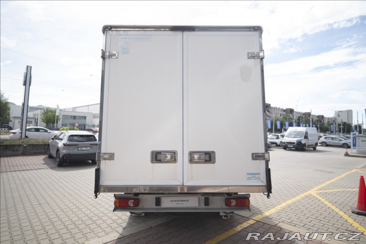 Peugeot Boxer 2,2 BlueHDI 1. MAJITEL ČR 2021