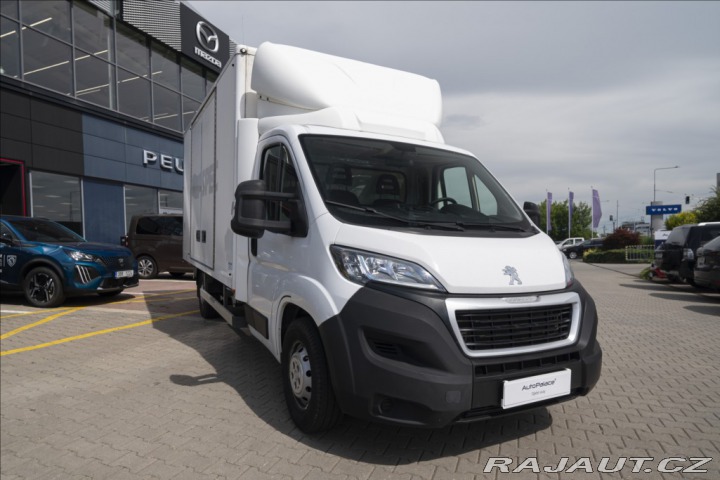 Peugeot Boxer 2,2 BlueHDI 1. MAJITEL ČR 2021