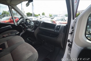 Peugeot Boxer 2,2 BlueHDI 1. MAJITEL ČR 2021