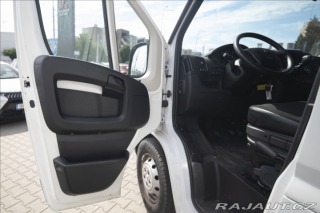 Peugeot Boxer 2,2 BlueHDI 1. MAJITEL ČR 2021