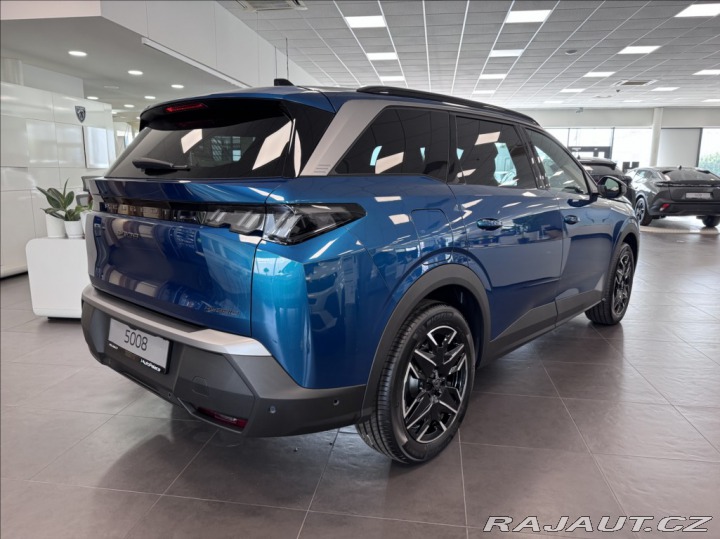 Peugeot 5008 1,2 BUSINESS Hybrid 145 e 2026