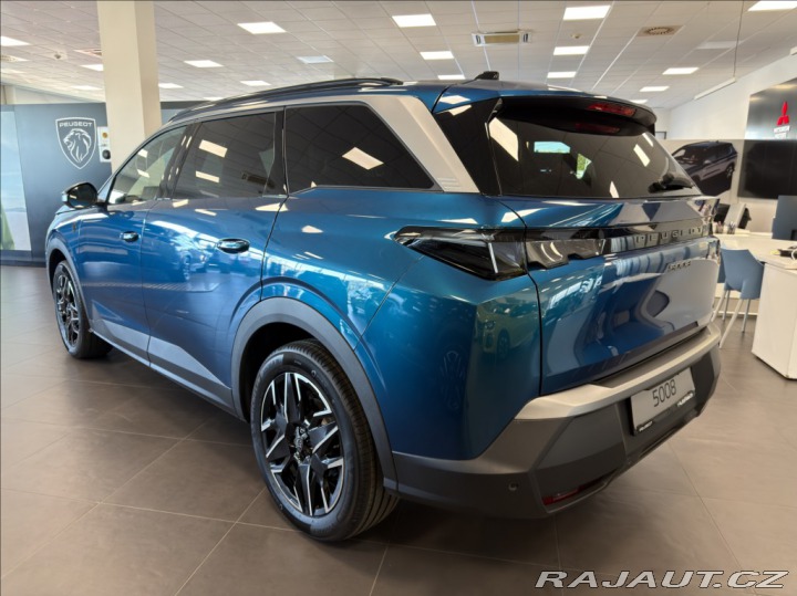 Peugeot 5008 1,2 GT Hybrid 145 e-DCS6 2026