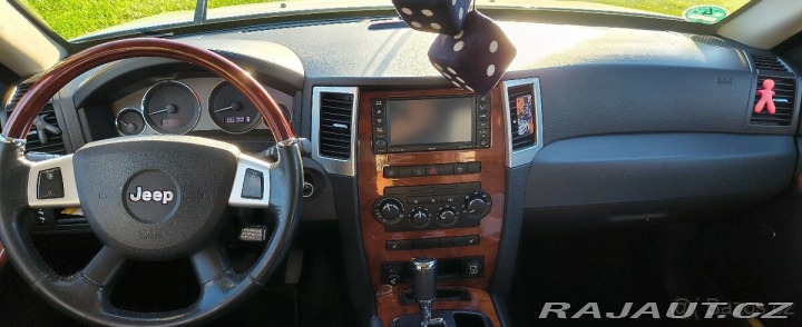 Jeep Grand Cherokee  1800