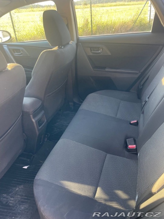 Toyota Auris Prodam 1800
