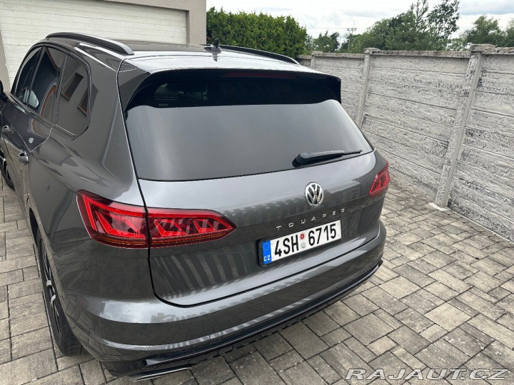 Volkswagen Touareg 3,0   R-line V6 TDI BMT 8 1800