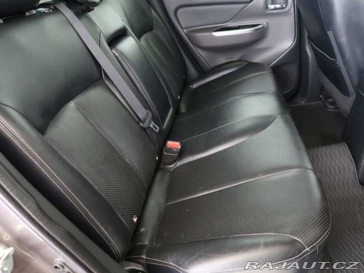 Mitsubishi L200 2.4DI-D,133kW,CZ,AT,4x4 2017