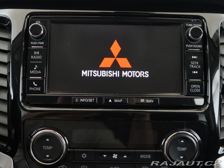 Mitsubishi L200 2.4DI-D,133kW,CZ,AT,4x4 2017