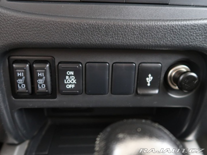 Mitsubishi L200 2.4DI-D,133kW,CZ,AT,4x4 2017