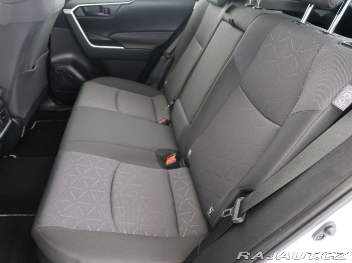 Toyota RAV4 2.5Hybrid,CZ,1Maj,ActiveB 2022