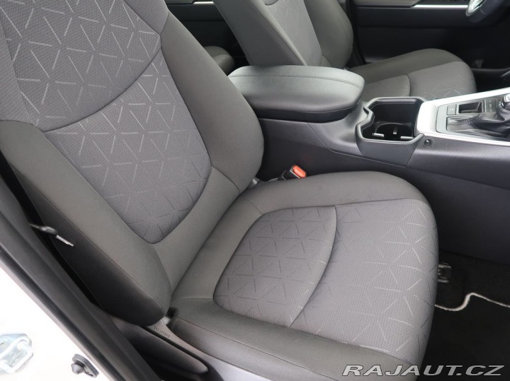 Toyota RAV4 2.5Hybrid,CZ,1Maj,ActiveB 2022