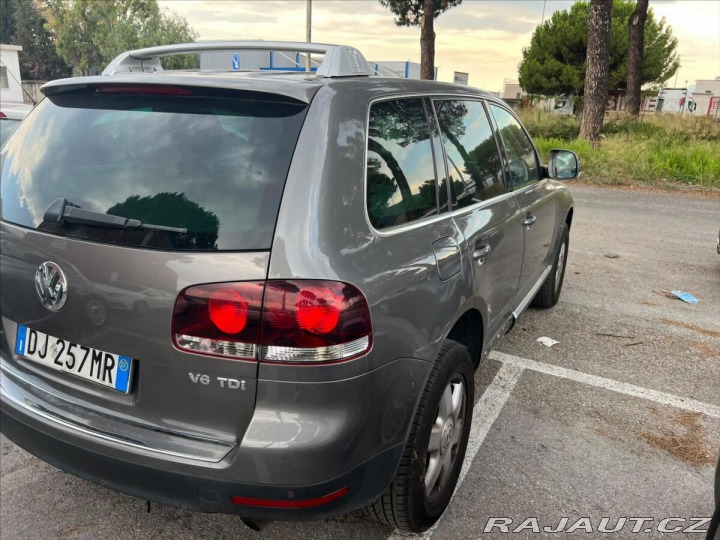 Volkswagen Touareg 3,0 TDi 165kw Tiptronic b 2007