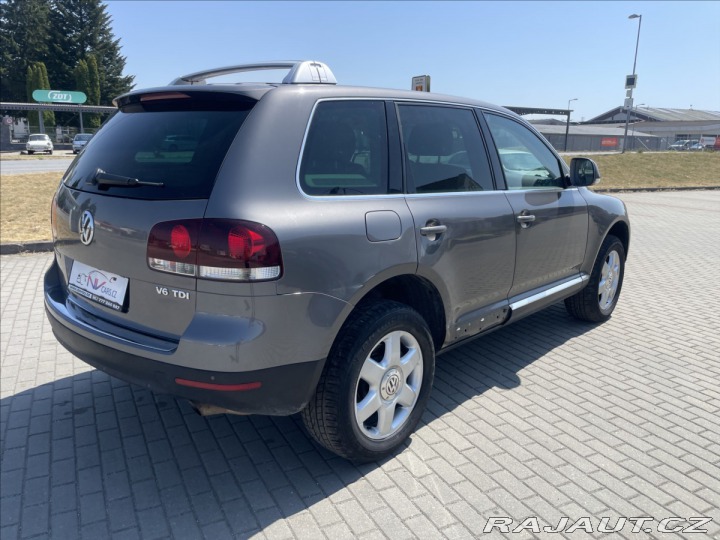 Volkswagen Touareg 3,0 TDi 165kw Tiptronic b 2007