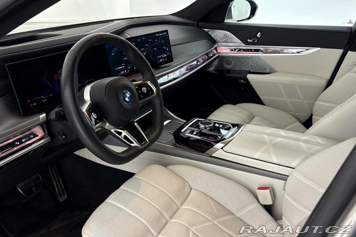 BMW i7 xDrive60 2022