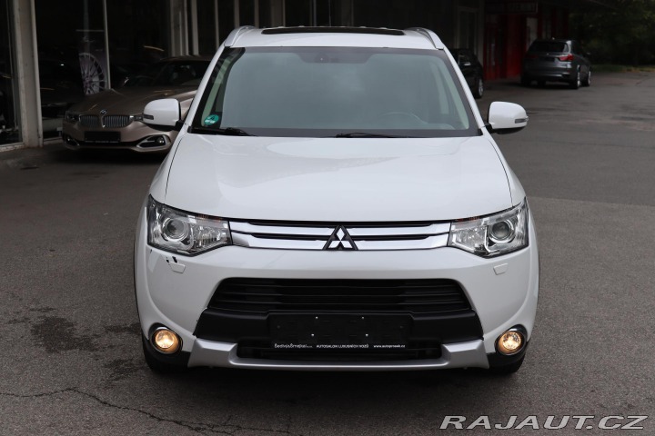 Mitsubishi Outlander 2.2DI-D 4X4 7 MÍST 110kW 2014