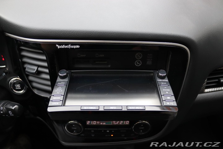 Mitsubishi Outlander 2.2DI-D 4X4 7 MÍST 110kW 2014