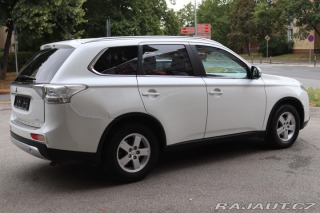 Mitsubishi Outlander 2.2DI-D 4X4 7 MÍST 110kW 2014