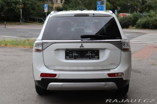 Mitsubishi Outlander 2.2DI-D 4X4 7 MÍST 110kW 2014