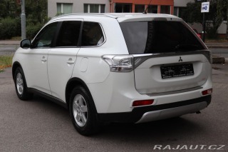 Mitsubishi Outlander 2.2DI-D 4X4 7 MÍST 110kW 2014