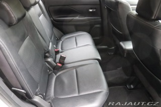 Mitsubishi Outlander 2.2DI-D 4X4 7 MÍST 110kW 2014