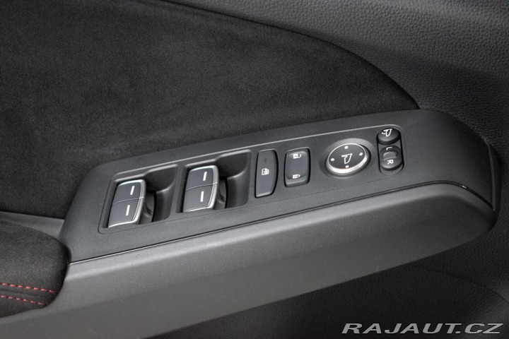 Honda Civic TYPE R 2.0 REZERVACE 2024