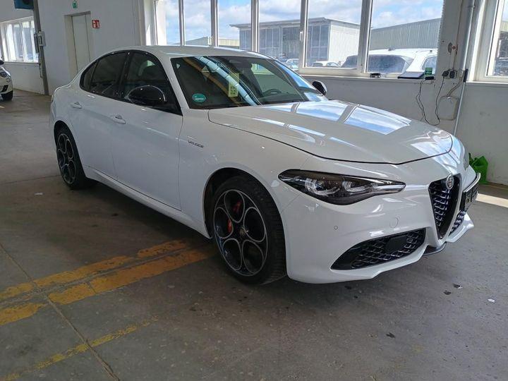 Alfa Romeo Giulia 2,0T 16V 206kW AT8-Q4 VEL