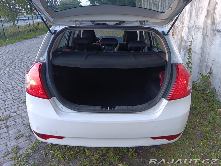 Kia Ceed 1.6 D/85kW, automat, 2010