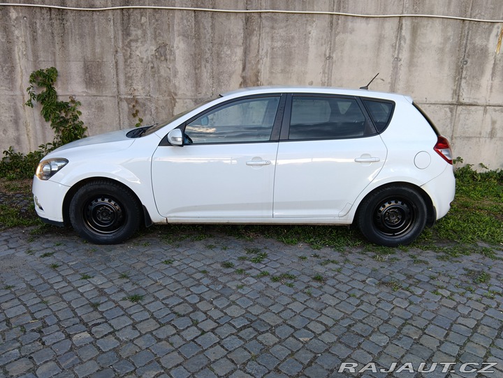 Kia Ceed 1.6 D/85kW, automat, 2010