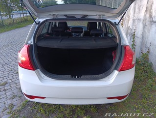 Kia Ceed 1.6 D/85kW, automat, 2010