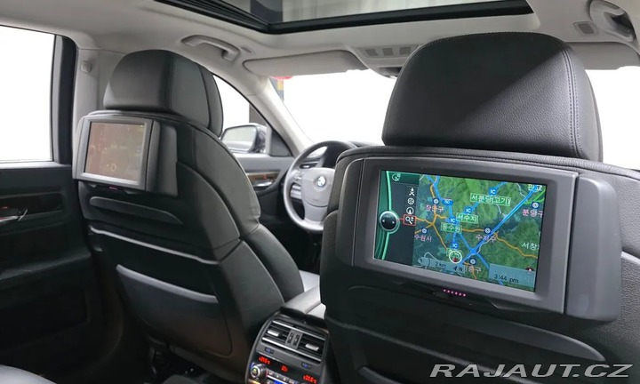 BMW 7 750iL 2010